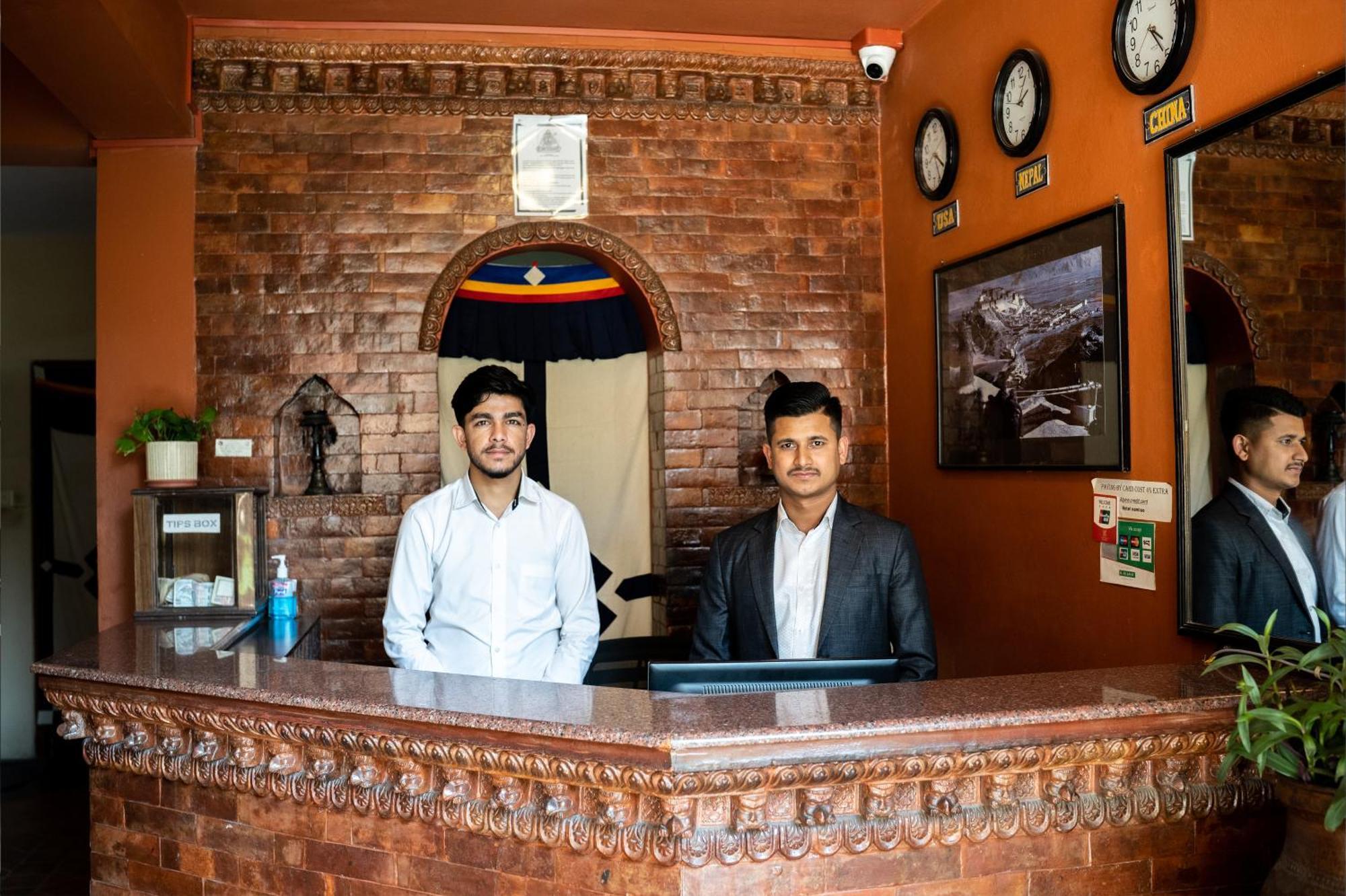 Hotel Namtso Катманду Екстер'єр фото