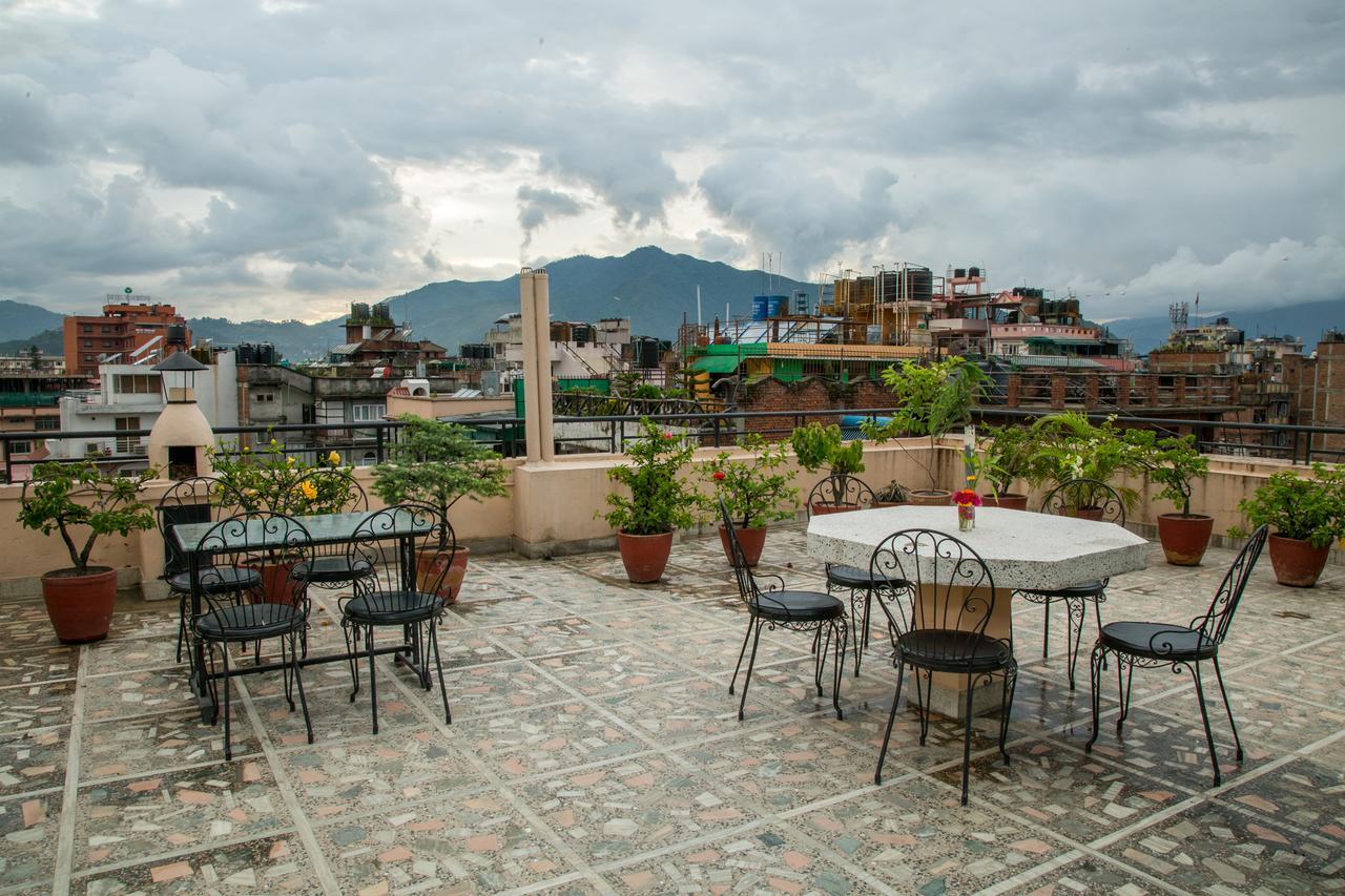 Hotel Namtso Катманду Екстер'єр фото